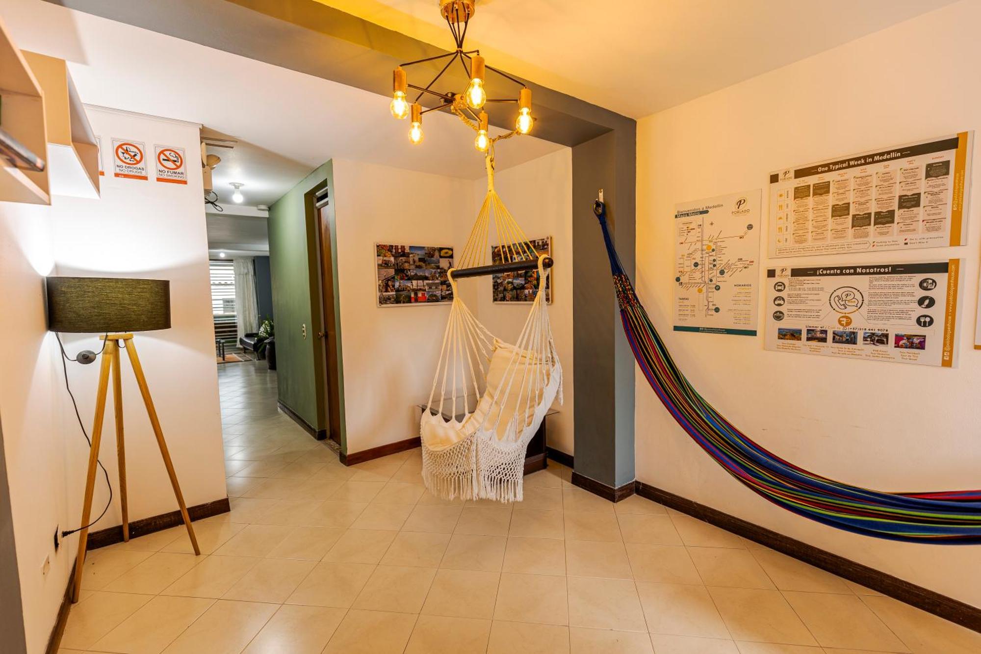 Poblado Guest House เมเดยิน ภายนอก รูปภาพ